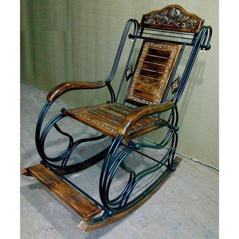 Rocking Chair Made up of Wooden & Iron  94 x 61 x 109.2 cm