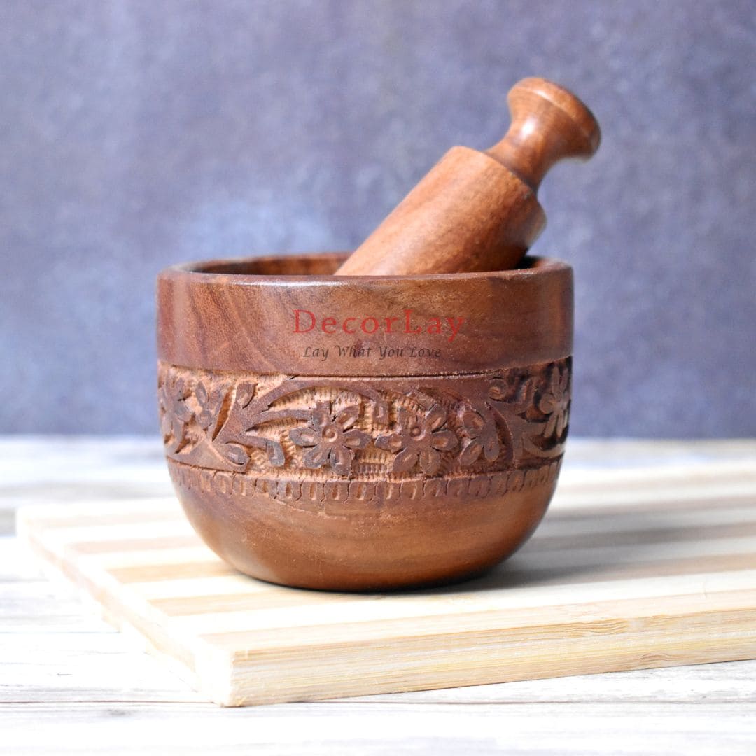 Wooden handemade bowl set with crusher, wood masher - Decorlay